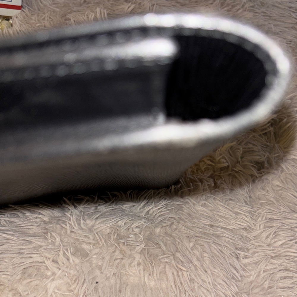 Louis Vuitton Black Epi Leather Twist Lock Clutch - Picture 10 of 10